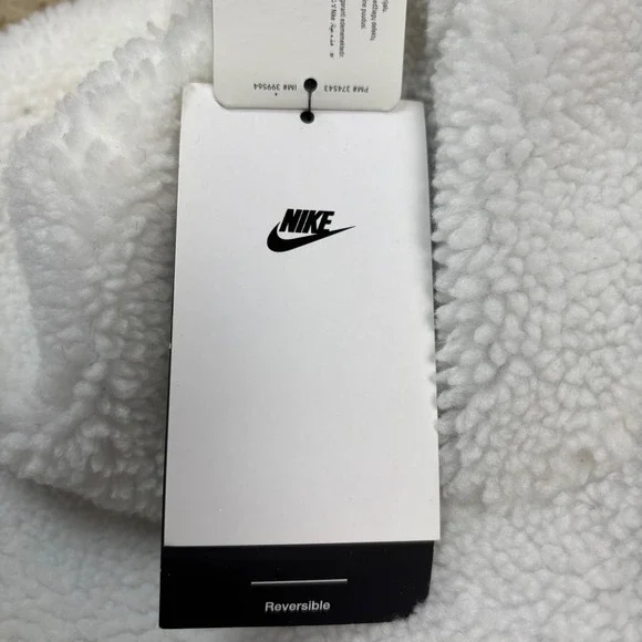 Nike NWT Reversible Bucket Hat Adult Unisex M L Black Sherpa DV3165100 - Picture 3 of 4